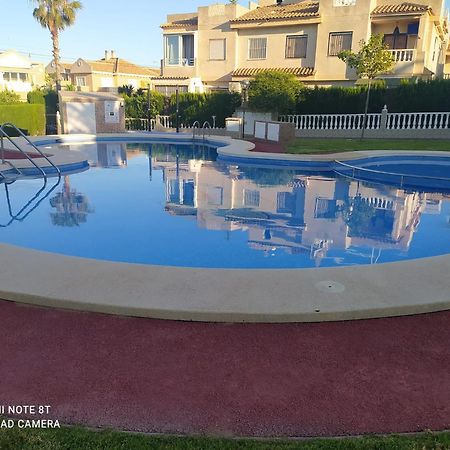 Вилла Bungalow La Mata Торевьиа Экстерьер фото